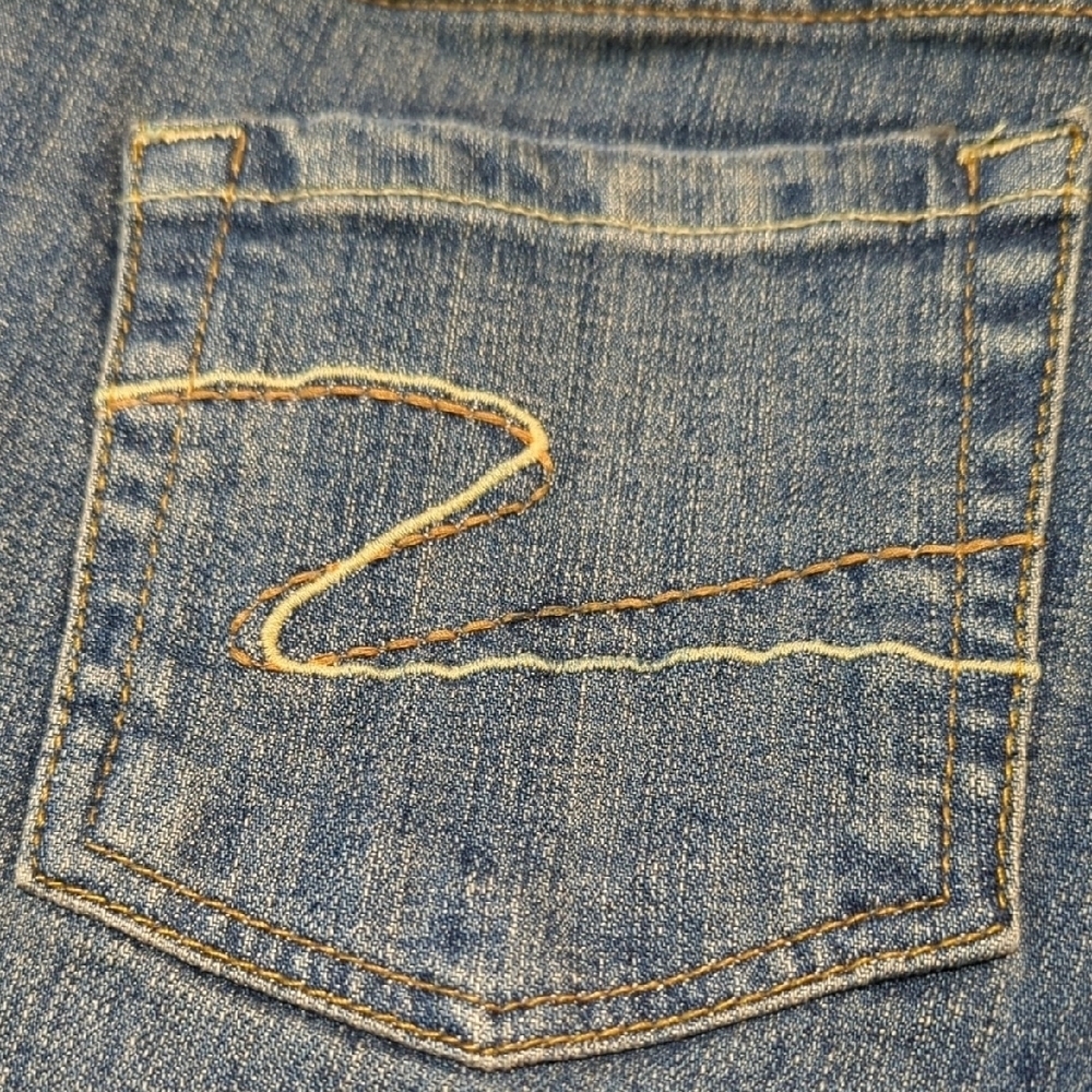 Liz & Co. Women's Straight Blue Jeans - Picture 3 of 10
